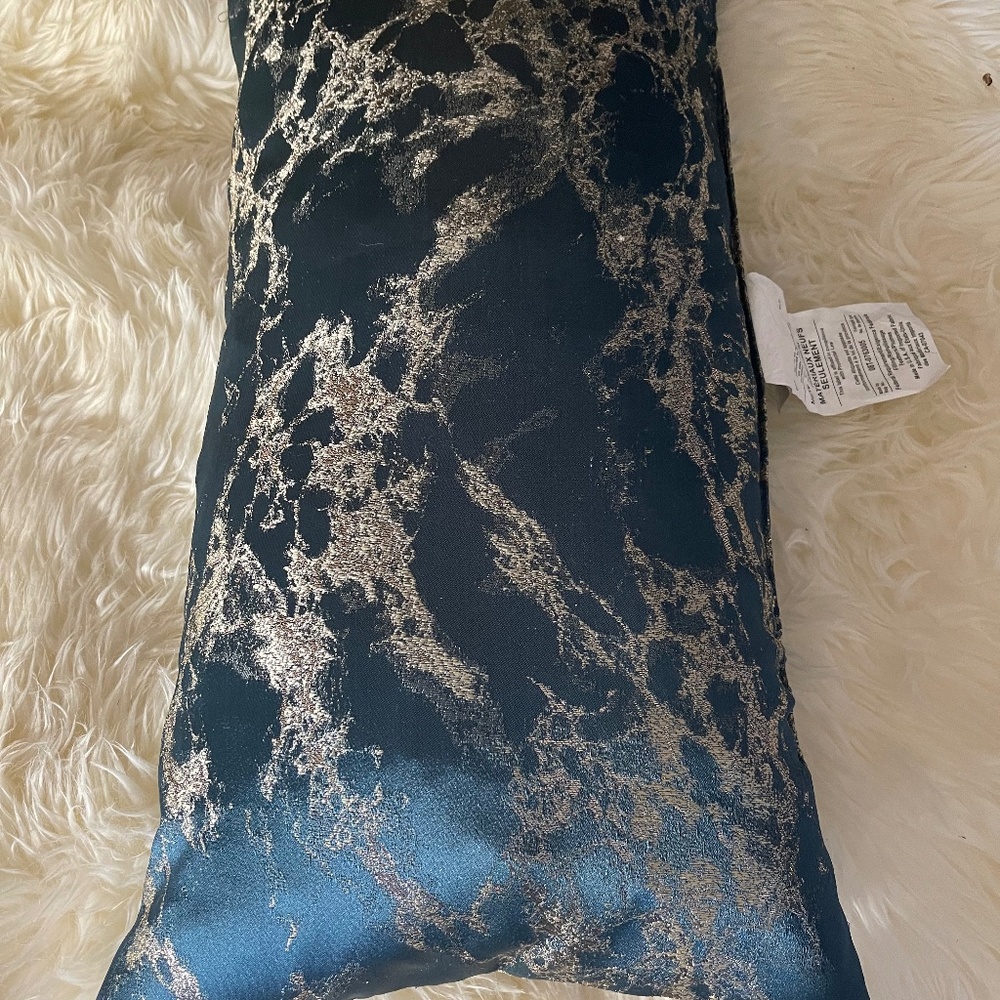 Duck feather pillow